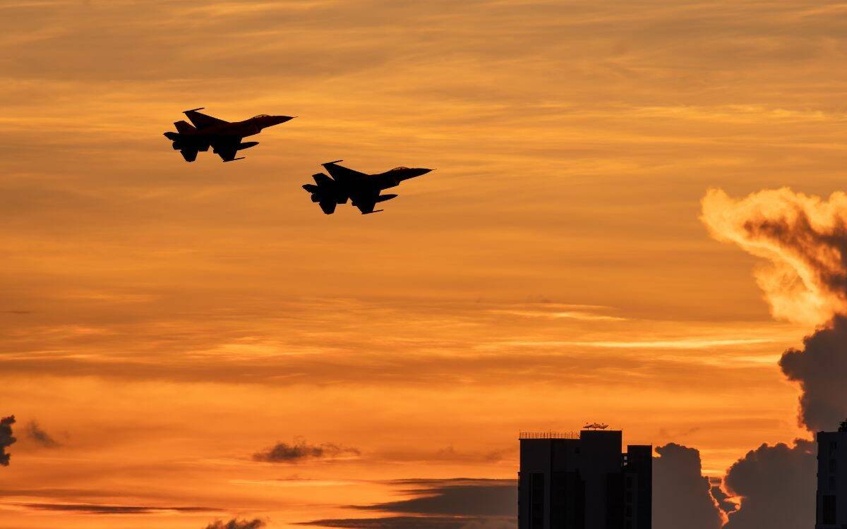f 35 lightning vs f 22 raptor