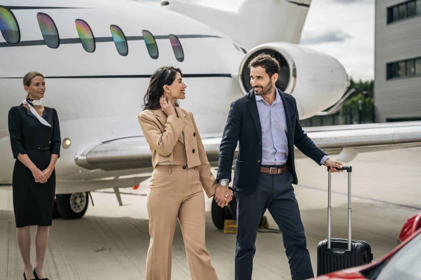 7 Best Private Jet Companies in Los Angeles: Luxury Travel at Your Fingertips